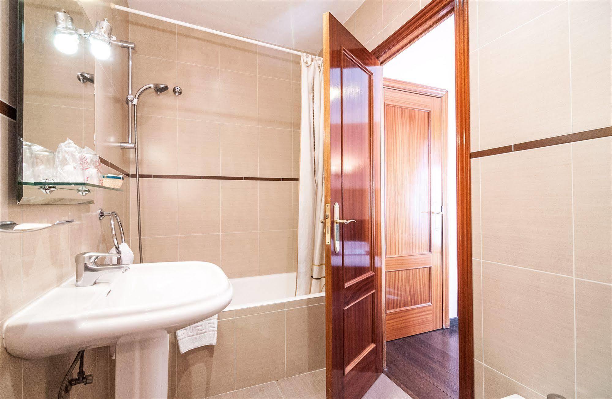 Hostal Gallardo 马德里 外观 照片